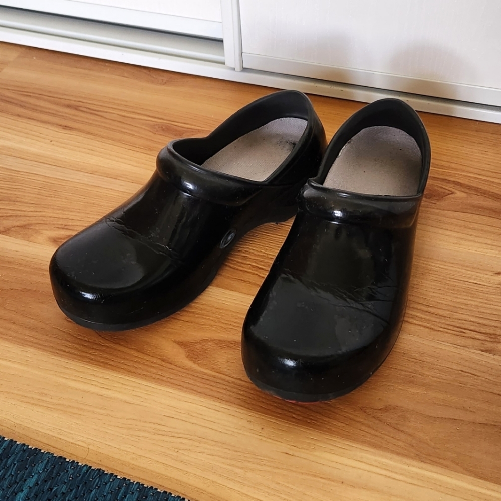 Anywear Nurse Clog
